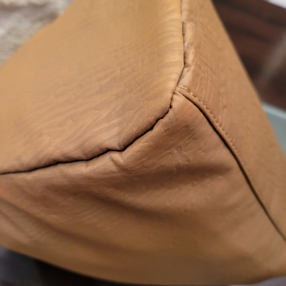 BALENCIAGA Boston Handbag BB~Beautiful! - Picture 12 of 16